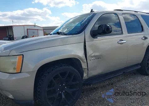 2007 Chevrolet Tahoe Ls из США, поврежденный, VIN 1GNEC13J57R119019